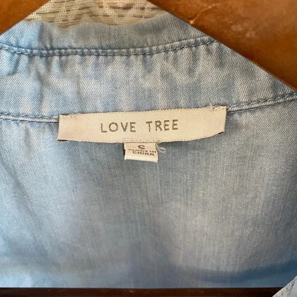 Crop Denim Top Boutique - Picture 2 of 3